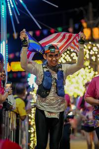 BIB: 000000
                            <button type="button" onclick="openModal(24742149)" class="btn btn-primary btn-sm float-right btn-popup" data-toggle="modal" data-target=".modal-high-quality">
                        <i class="fas fa-shopping-cart"></i> Add to Cart
                    </button>
                                            <button type="button" onclick="isThisMe(24742149, true)" class="btn btn-success btn-sm float-right btn-popup btn-isme hidden" data-toggle="tooltip" data-placement="bottom" title="นี่คือรูปของคุณใช่ไหม คลิกที่นี่เพื่อเอาเข้าอัลบั้ม">
                        <i class="fas fa-plus"></i> Add to album
                    </button>
                    <button type="button" onclick="isThisMe(24742149, false)" class="btn btn-warning btn-sm float-right btn-popup btn-isnotme hidden">
                        <i class="fas fa-ban"></i> Remove from album
                    </button>